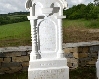 Heinrich Kohn, 1854 - 16.5.1908 / Chajim haKohen, 54-ročný, 15. ijar 5668