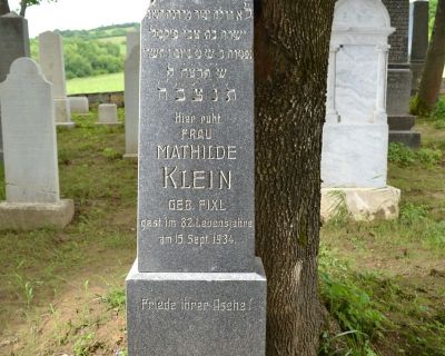Mathilde Klein rod. Fixl, 15.9.1934, 82-ročná / Matl, bat Cvi Fiksl, 6. tišri 5695