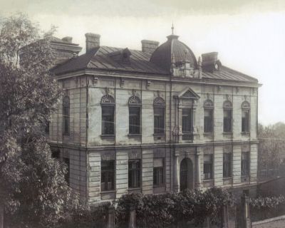 Židovská škola na ulici Tří Prutků (Revoluční) ve Frýdku. Kolem roku 1912. Sbírka manželů Poláškovýc