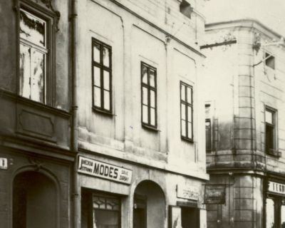 Nárožní dům Ferdinanda a Eleonory Kornfeldových na Radniční ulici ve Frýdku. v tomto domě byla velká