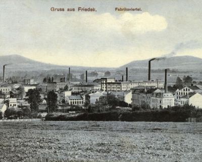 Většina židovských firem a továren byla ve Frýdku soustředěna v dolní části třídy Františka Josefa I