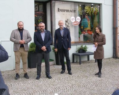 Odhalení prvních Stolpersteinů ve Frýdku-Místku, 21. 9. 2022. Foto Jaromír Polášek.